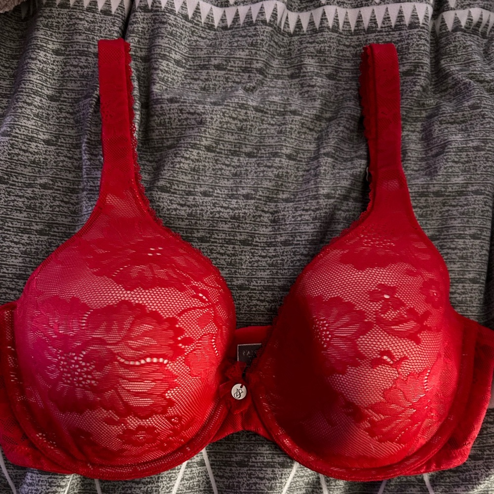 Red Victorias Secret Bra 34D New w/ Tags
